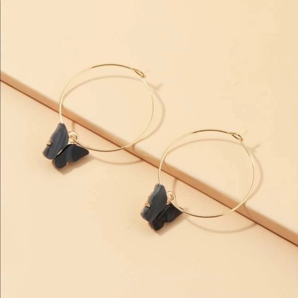 3/$30 💛 Dainty Butterfly Hoop Earrings